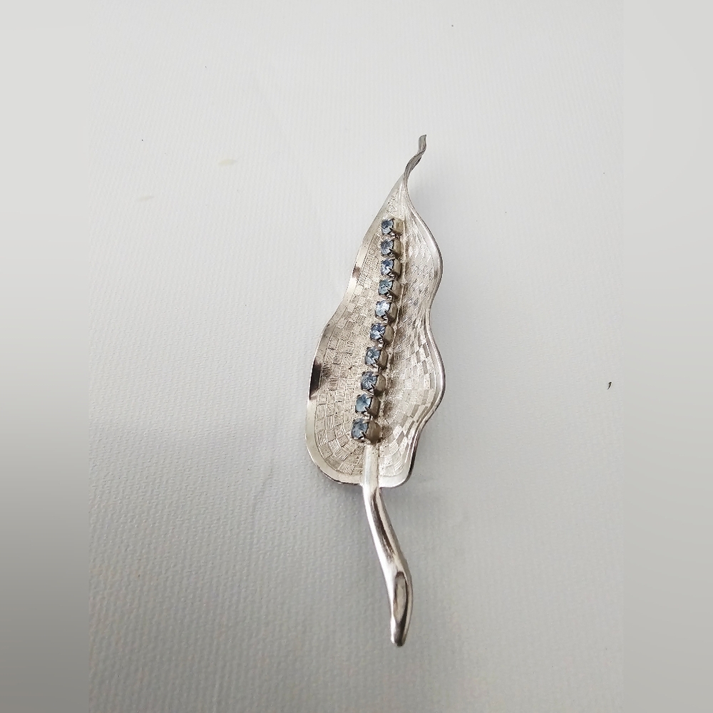 Chic Silver Leaf Brooch Basket Pattern Textured W… - image 1